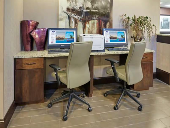 business center at paradice inn