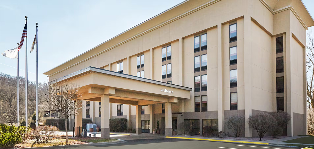 paradice inn exterior