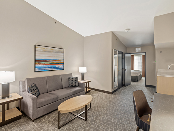 king two room suite at diamond jo casino & hotel