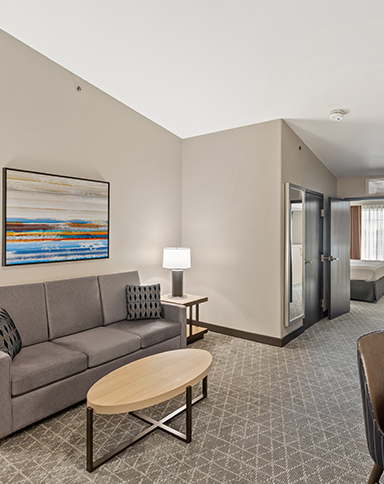 king two room suite at diamond jo casino & hotel