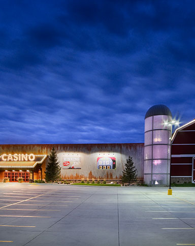 diamond jo worth exterior image