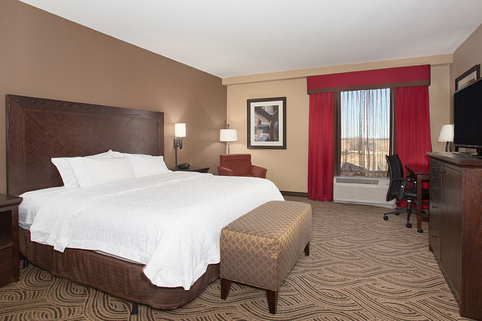 Hampton Inn hotel room