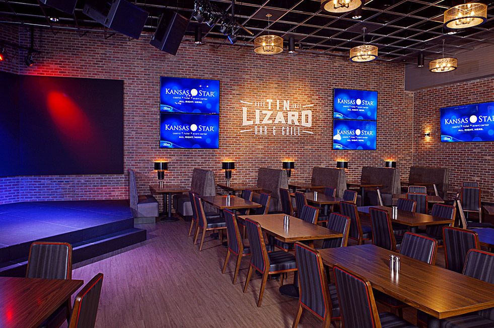 Tin Lizard Stage at Kansas Star