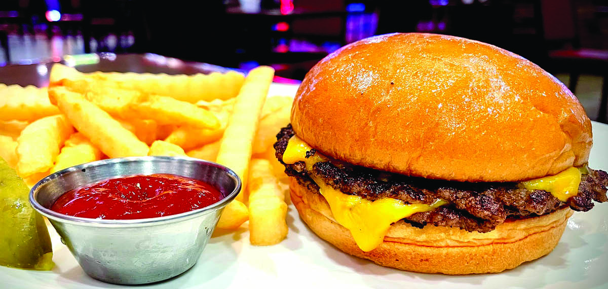 Victory's Cafe - Smash Burger