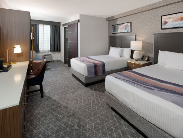 Deluxe Two Doubles Room