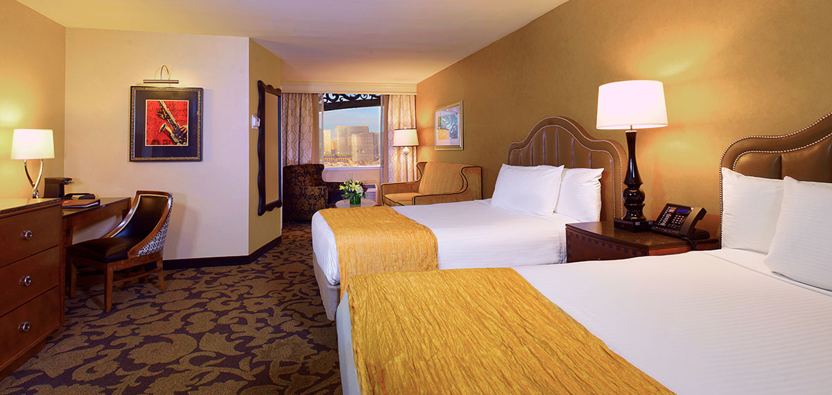 orleans strip view two queens image