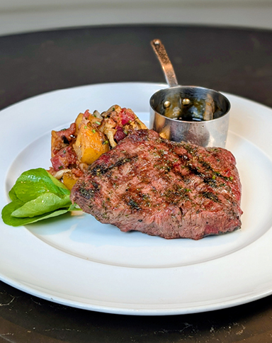 Alder & Birch Flat Iron Steak