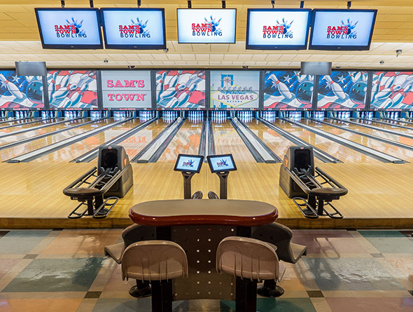 Bowling at Sam's Town - Las Vegas