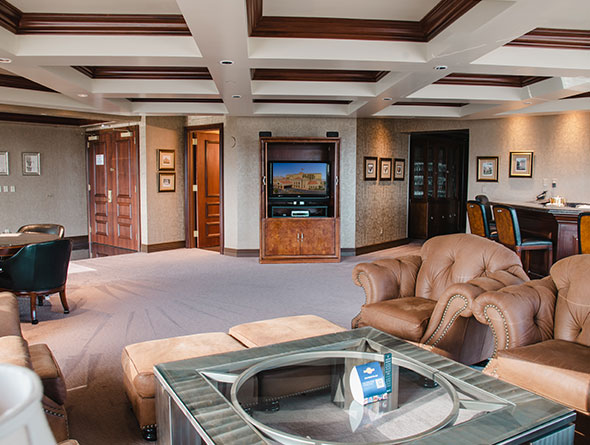 suncoast penthouse suite image