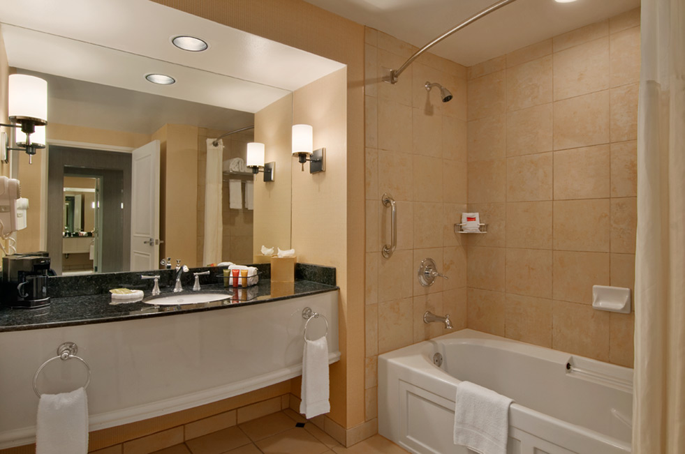 Premium Suite Bathroom at Sam's Town Shreveport
