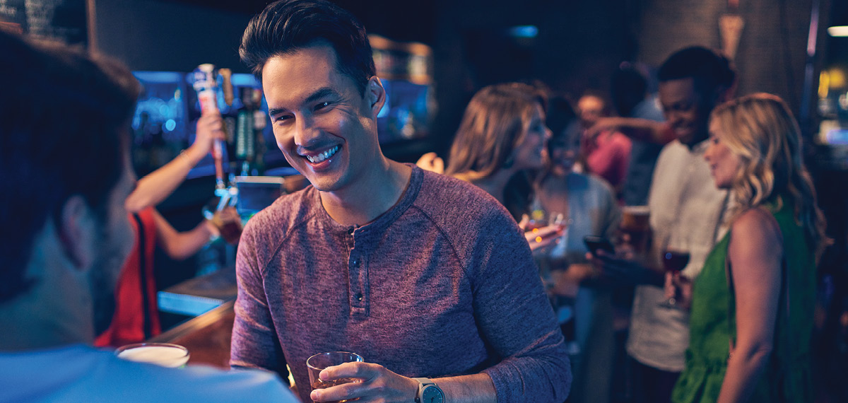 sports bar image