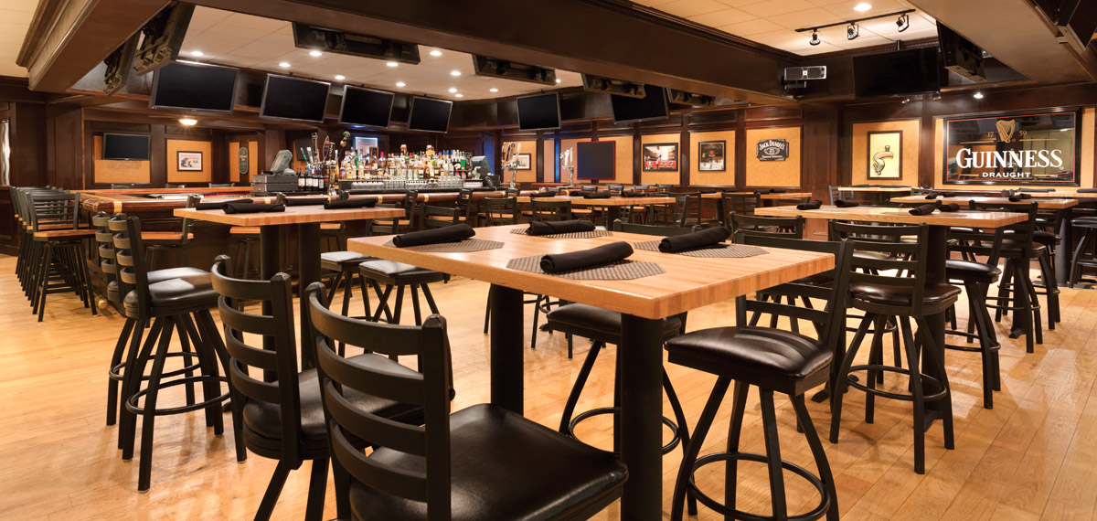 Valley Tavern dining area