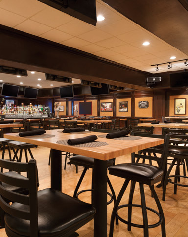 Valley Tavern dining area