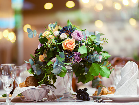 banquet table setting image