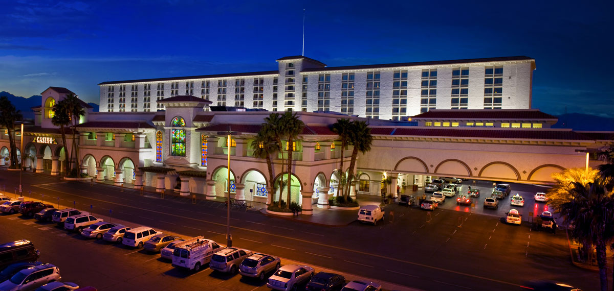 Exterior at Gold Coast Hotel & Casino