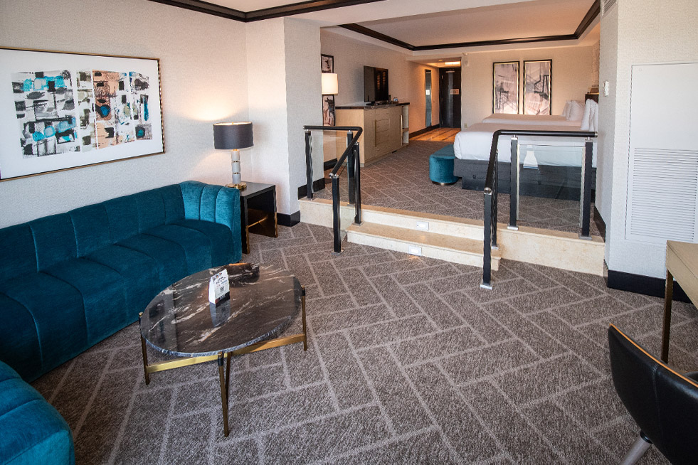 Deluxe Suite Two Queens Living Area