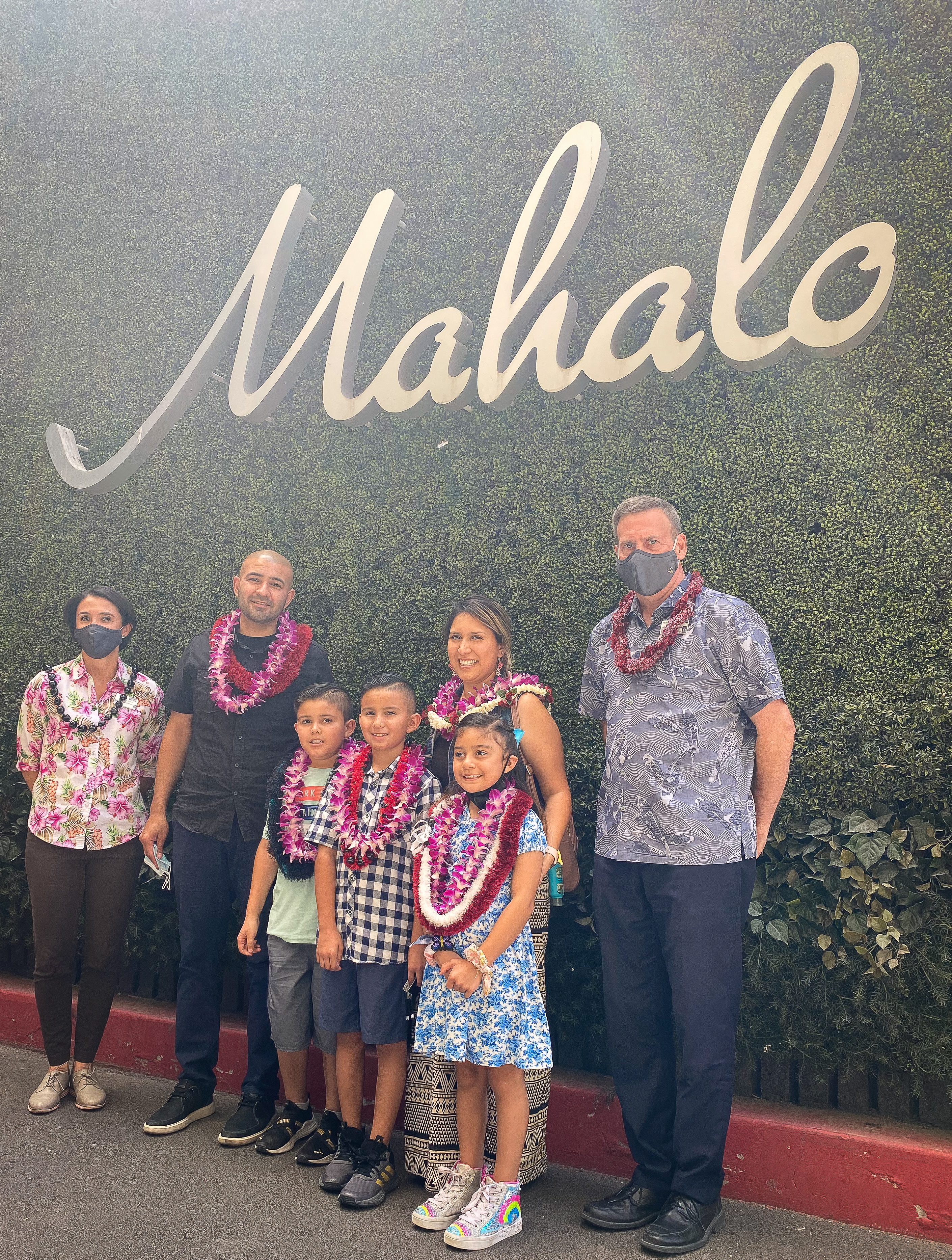 Make-A-Wish Family with Downtown Las Vegas Assistant General Manager Jennifer Nichols and VP and General Manager Andre Filosi