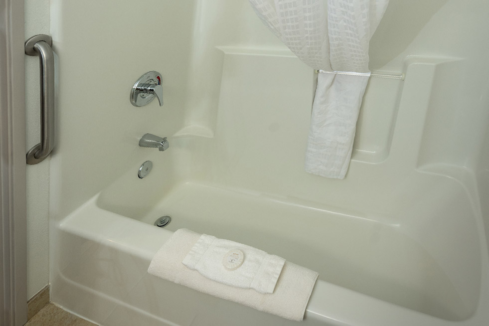 diamond jo casino & hotel bathroom