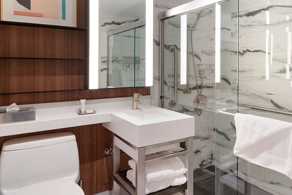 Deluxe King Bathroom