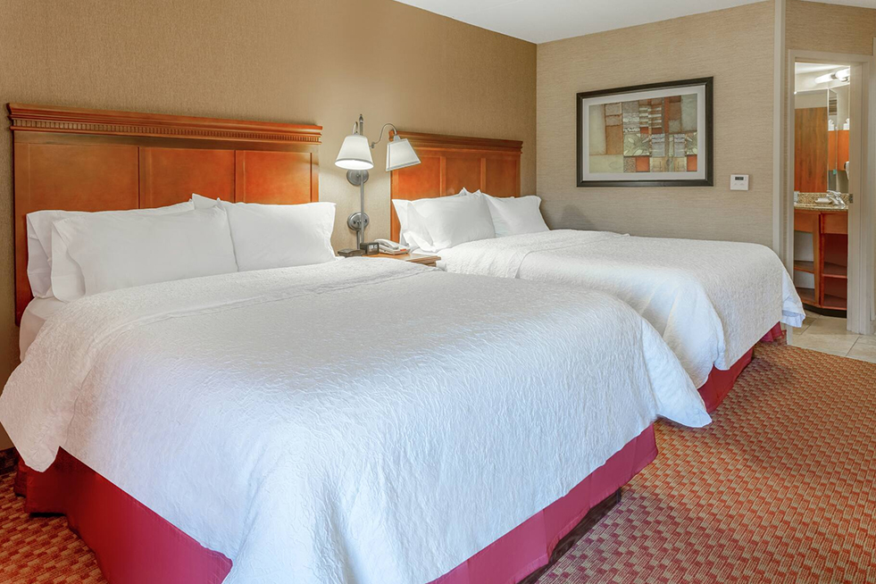 2 queens room at paradice inn