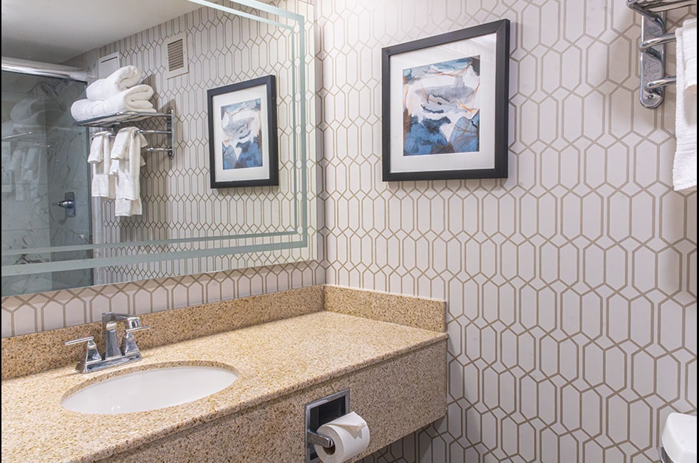 Par-A-Dice room image