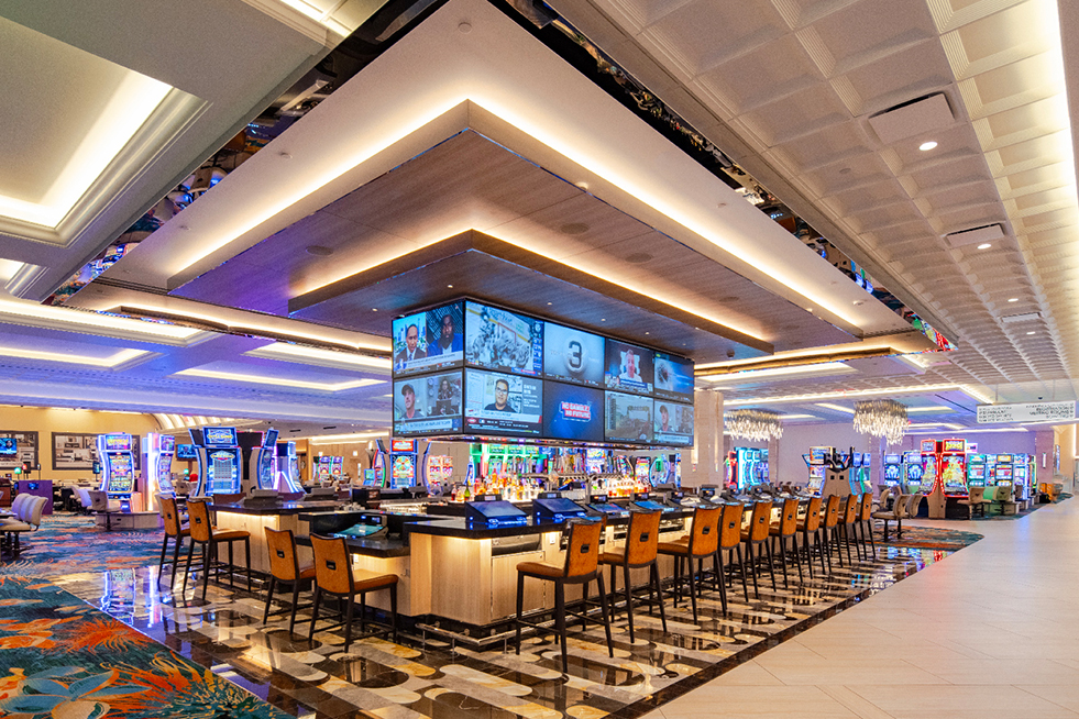 west bar at suncoast